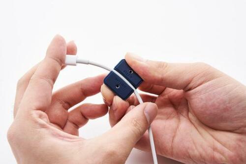 ポイント1：ケーブル先が固定できる イメージ