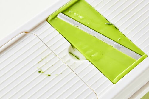切れ端が溝にたまるなど使い勝手はイマイチ スライサーセットおすすめ イメージ