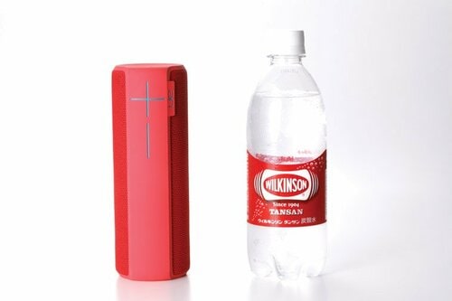 車のホルダーにすっぽり収まるアウトドアに最適のスピーカー イメージ4