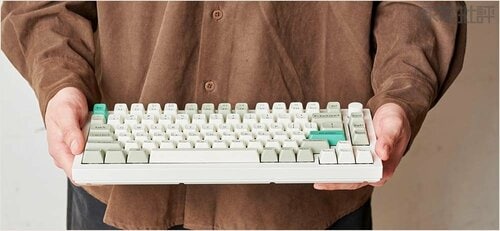 重量があり安定感抜群 高級キーボードおすすめ イメージ