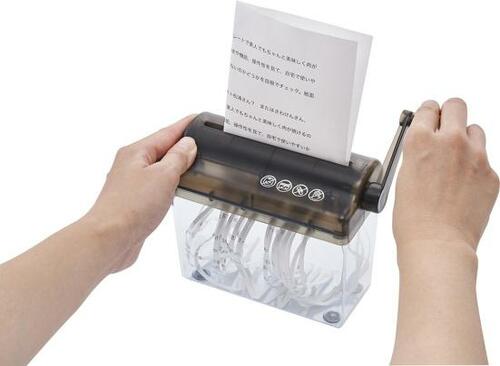 C評価: A4以下ならおすすめできるダイソー「手動シュレッダー」 イメージ