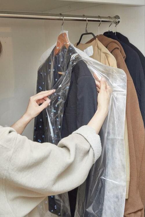 出し入れしやすく破れる心配ナシ！「防虫衣類カバー」 イメージ2