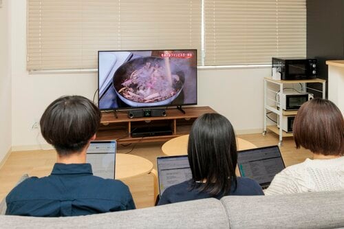 手軽に人の声を立たせて楽しめる! テレビ用スピーカーおすすめ イメージ