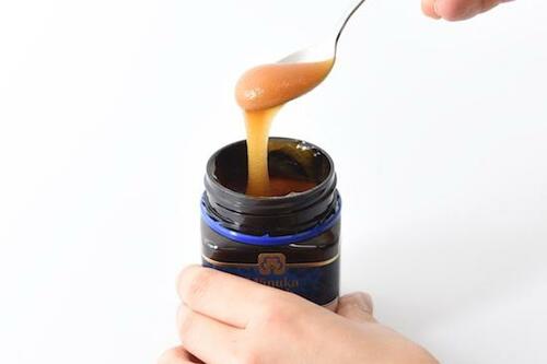 ポイント3:金属製スプーンを使うならステンレス製を イメージ