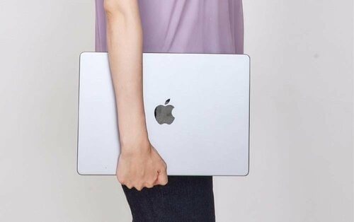 【携帯性】16インチ片手持ちは重い ノートPCおすすめ イメージ4