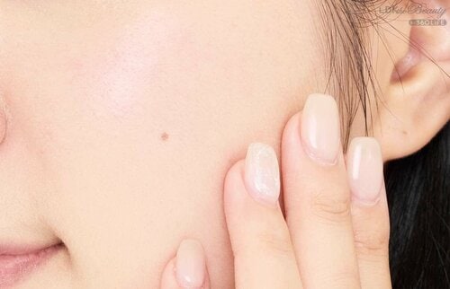 保湿成分が入った美容液のようなファンデが急増中! ツヤ肌ファンデーションおすすめ イメージ