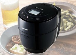 待望のミニサイズ! “一人用ヘルシオホットクック”の実力は?|『家電批評』とプロが検証