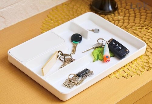 家族みんなの鍵はトレーにまとめるとスッキリ見える イメージ2