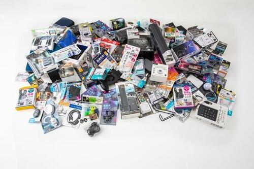 100均の「デジタルグッズ」