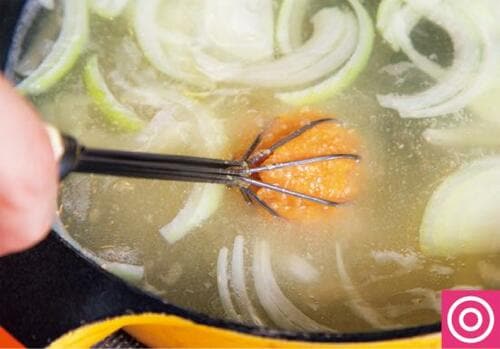 計量するのも溶かすのもお任せ！ 味の調節だってできちゃう優れもの イメージ3