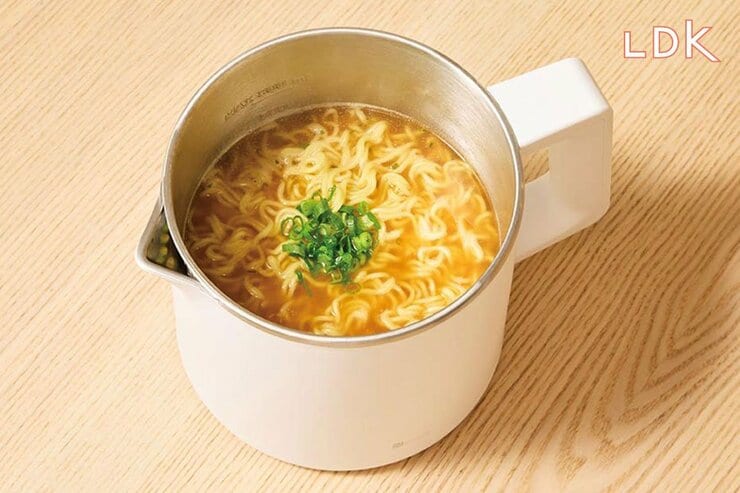 ニトリの“1台3役”電気ケトルは一人暮らしの救世主？ ラーメン鍋&ケトル性能をレビュー【LDK】