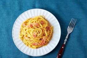 ドンキっぽさ全開の攻めた味のパスタやナッツがウマい！マニアとLDKが比較