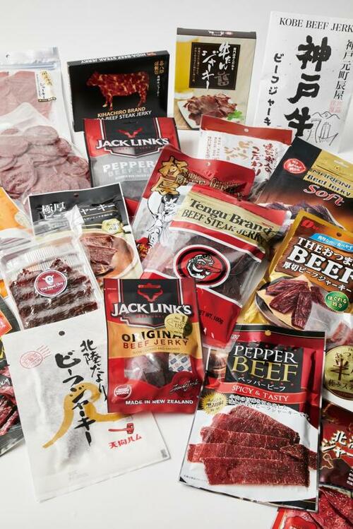 ネットで人気の20製品の味や香りなど5項目をプロがジャッジ