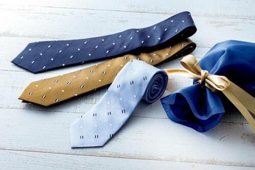 消しゴム柄が個性的だけどモダンでオシャレ！ MONO × MIDDLA「EMBROIDERY TIE」 イメージ