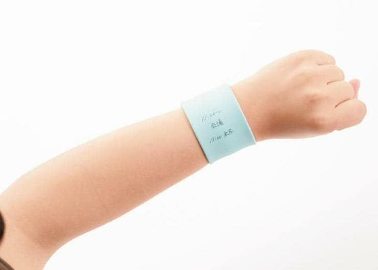 腕に巻いてすぐメモる！ ウェアラブルメモ「wemo（ウェモ）」が便利すぎる