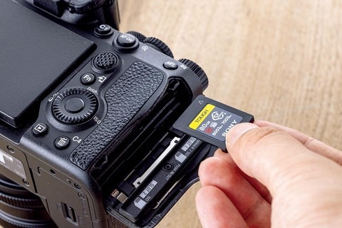 プロ級4K動画×3300万画素！α7IV完璧セット SONY ILCE-7M4K 小寺信良の