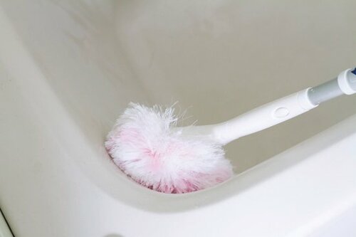 お掃除ブラシの先端は絶対「球体」がいい理由!