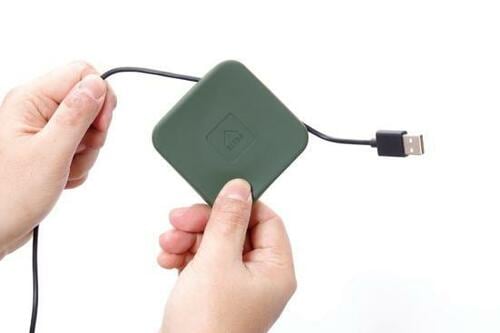 ポイント1：中に巻き付けるケーブル収納 イメージ2