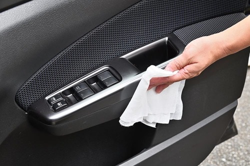 【同率2位】ビバホーム「カー車内 マルチタイプ ウェットクロス 10枚×2P」 車用ウェットシートクリーナーおすすめ イメージ