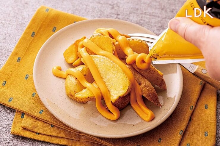 ジャンク感が止まらない！ 業務スーパーで買えるおすすめチーズソースの順位は？【LDK】