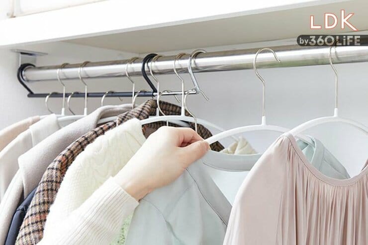 クローゼットが広くなった？ 冬物もサクっと収納できちゃう魔法のハンガーをLDKが発見