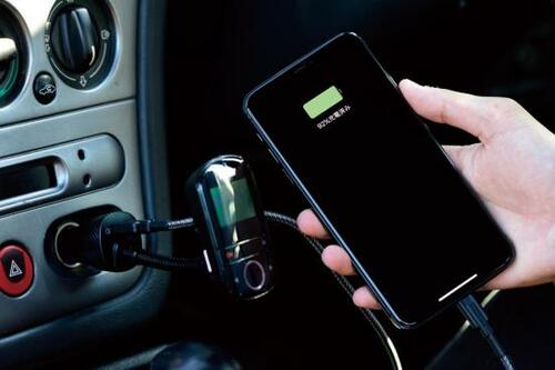 USBポートが増えるので 充電も再生も可能です イメージ