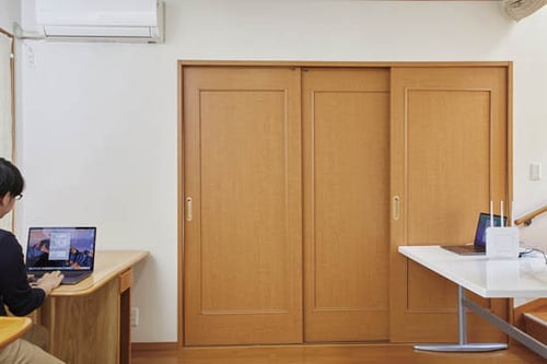 電波が安定する3mの距離で34台の通信速度をテスト イメージ