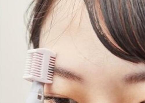 ニトリ フェイスシェーバーの使用イメージ