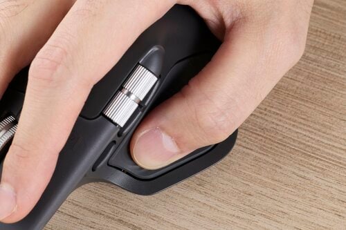 新機能に「触覚フィードバック」と「Actions Ring」が搭載 仕事用ワイヤレスマウスおすすめ イメージ