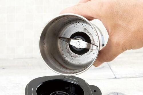 ポイント：10秒スイッチを押すだけでムラなく挽ける イメージ