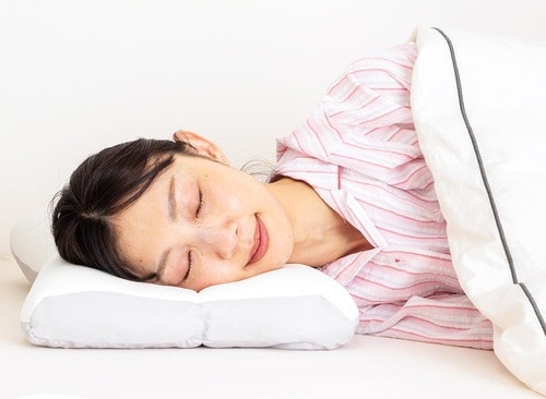 横向き寝でも圧迫感がない 枕おすすめ イメージ