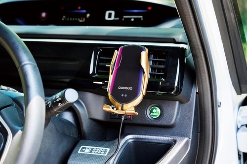 車用スマホホルダーおすすめ GOOSUO スマホホルダー車載 Qi ワイヤレス充電器 イメージ3