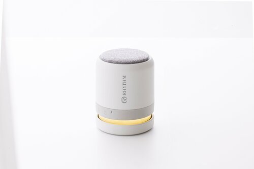 マグネットでお風呂場の壁や天井にピタッとくっつくのが便利すぎる 防水スピーカーおすすめ イメージ4