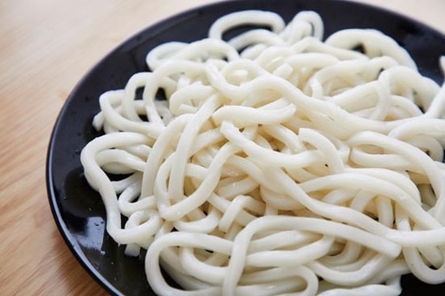 D評価: これぞ究極……ぽいですが塩かけうどんは正直厳しい イメージ