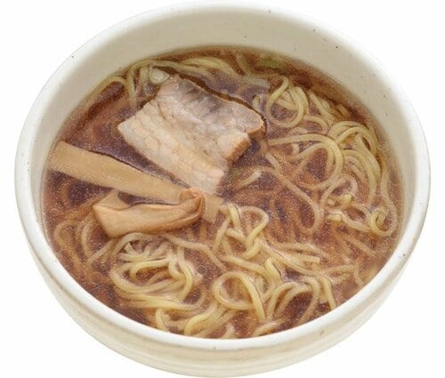 5位: 【5位:ファミマ】醤油の香りが効いた「具付き醤油ラーメン」