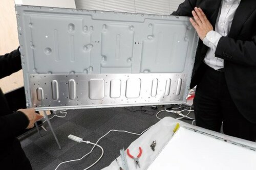 違いはまだありました バックライトの方式にも差が! イメージ