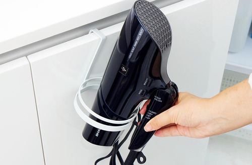 カインズ「洗面台ドア用ドライヤーホルダー」 ドライヤーホルダーおすすめ イメージ2