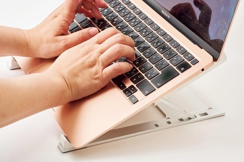 【使い勝手】安定感があってガタガタしない ノートパソコン冷却パッドおすすめ イメージ