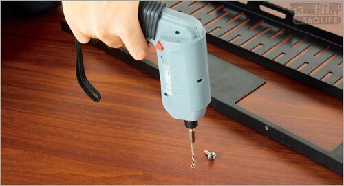 工具が必要で設置が面倒…… 電動昇降デスクおすすめ イメージ