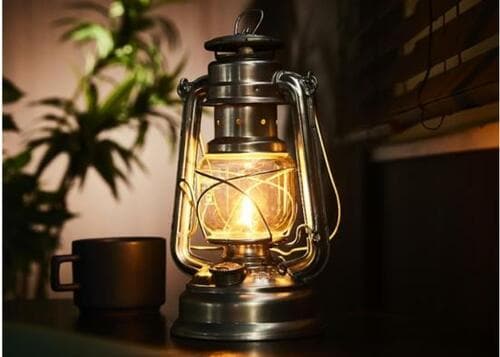 優しい炎の明かりがおしゃれキャンパー感！ フュアーハンド「ベイビースペシャル276ジンク」 イメージ