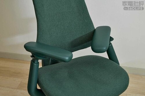 調整がラク&自由度が高い! オフィスチェアおすすめ イメージ4