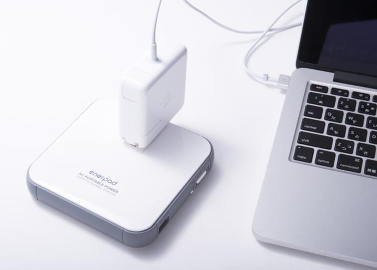 【コンセントが刺さる!?】モバイルバッテリーはAnkerだけが正解じゃないんです