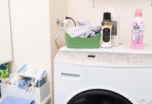 洗面所の散らかりはランドリーラックで解決しよう！ ランドリーラックおすすめ イメージ