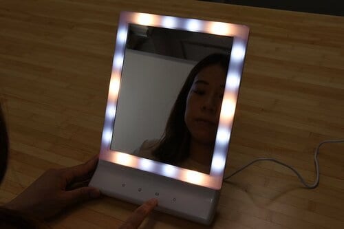 5位: smaly「LEDライト付きメイクアップミラー」 女優ミラーおすすめ イメージ4