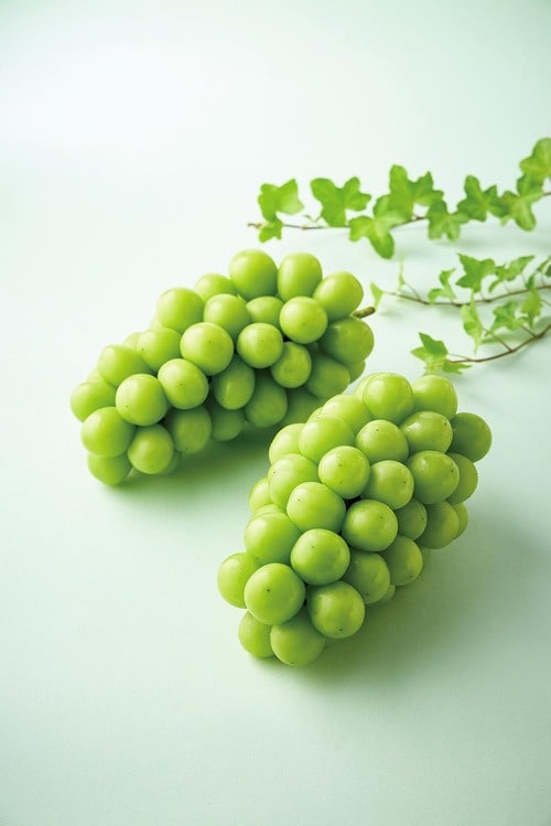 【果物】山梨県甲州市「スイートエメラルド 甲州市産 シャインマスカット 約1.2kg 2~3房」 ふるさと納税おすすめ イメージ