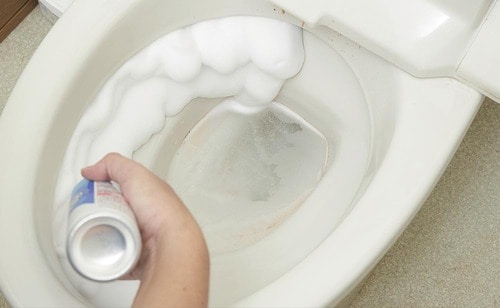 泡がじわじわ広がり便器全体を洗浄 イメージ