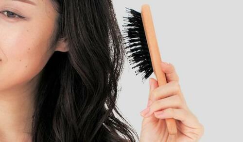 私に合ったヘアブラシはどれ?お悩みごとに使い分けよう