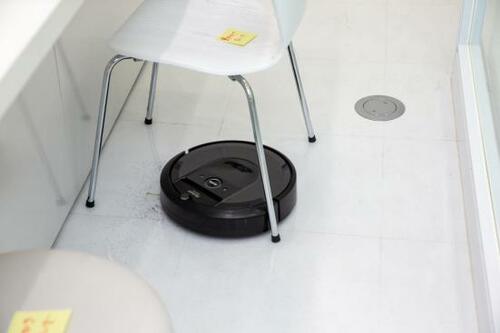 現役NO.1の賢さ! アイロボット「ルンバi7+」