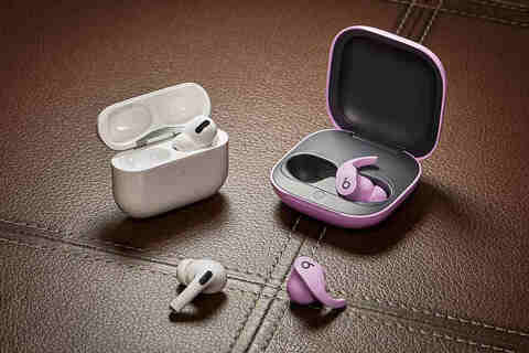 開封通電後発送)最後2点)Beats Fit Pro ワイヤレスイヤホン 紫 AirPods Proより安いBeats Fit Proをプロが比較レビュー「動画視聴に