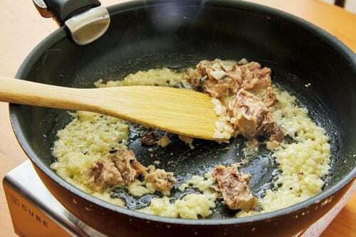 トーストアレンジ1：鯖缶のドライカレーペーストのせ イメージ3